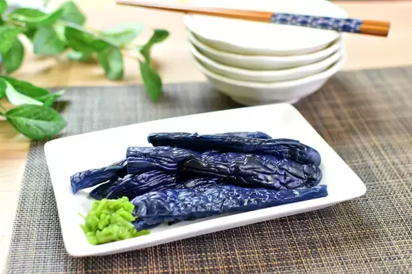 片山食品、不ぞろい茄子活用の期間限定商品　「ふぞろい茄子のわさび漬」発売