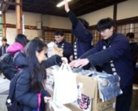 大阪海苔組合 天満宮で節分チャリティ