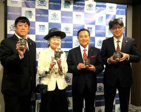 アパ社長カレー、サンヨー食品のカップ麺で 赤坂本社・周年記念・国民食のトリプルコラボ 濃厚なビーフカレーの味わい再現