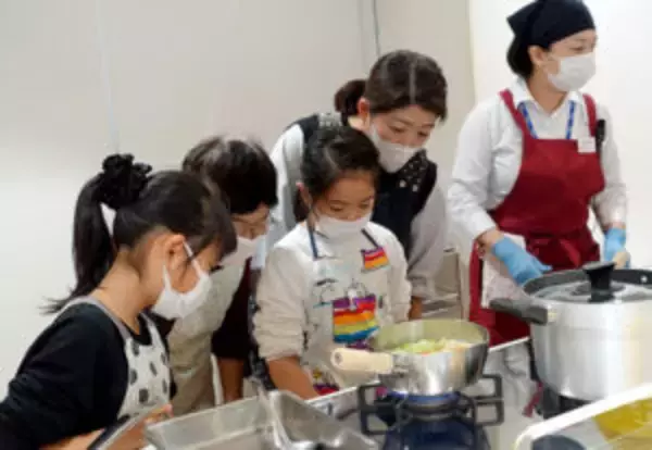 高野豆腐でランチプレート 旭松食品がおやこ料理教室