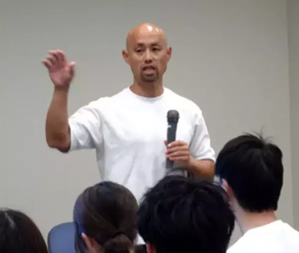 味の素 初の合同入社イベント Shigekixが「志」テーマに熱弁 パラ陸上の山本氏「勇気ある挑戦を」