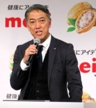 高カカオチョコレート、筋トレ前の摂取で血管への負担軽減の可能性　明治と日体大が発表