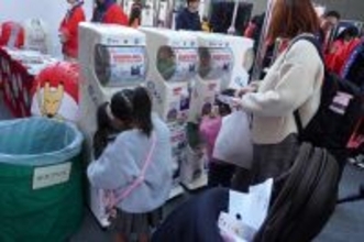 ヒガシマル醤油 試食イベント「うどんスープ食堂」 テレビCM人気を商品に誘導