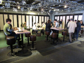 10月18日は「冷凍食品の日」 新宿で試食イベント 「手間抜き」で食生活を豊かに