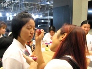 ベストパフォーマンス賞に輝くチアダンサーがダンス＆メイクアップ教室　深化する味の素AGFと群馬クレインサンダーズの地域密着