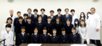 DHC 八千代市の中学校が研究所訪問 研究開発の現場を体験