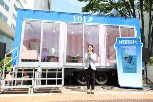 冷たい水にサッと溶ける「ネスカフェ アイスブレンド」　4つの部屋でアレンジの幅やライフスタイルに合わせた楽しみ方も訴求　ネスレ日本