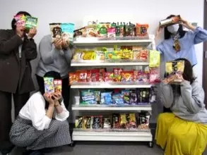 「シール帳」ならぬ「お菓子帳」でみられる菓子業界発展の可能性　複数社商品の合わせ技で個社ではなし得ない魅力やワクワク創出