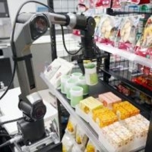 ローソン、高輪実験店にAIロボ導入 棚管理や自動品出しを検証