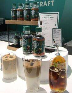 スターバックス濃縮飲料が日本初登場　「自宅でカフェのカスタマイズ体験」で差別化　コーヒーをアイスで飲む若年層の増加に勝算