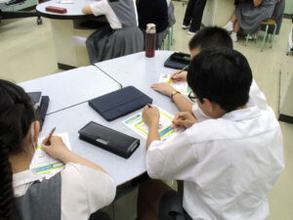 免疫ケアと防災、日常も非常時も自分で考える力を キリンビバレッジと東京海上日動が出前授業