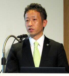 コカ・コーラシステムが「綾鷹」原料茶葉の持続可能な農業を促進　スタートアップ企業の高機能バイオ炭「宙炭」使用して実証実験