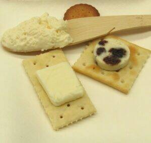 「カルピス」製造工程でできる脂肪分由来の白い「カルピス（株）特撰バター」の独自価値とは？　新商品やデジタルで価値発信