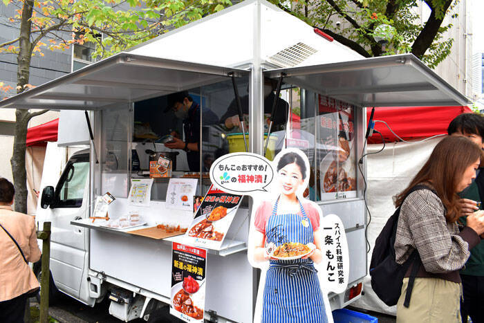 新進、神田カレーGPで福神漬をPR 「国産野菜カレー福神漬」など提供