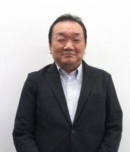 トラックドライバーの人手不足などに対応　亀田製菓がパレット輸送拡大やパッケージの改善を推進