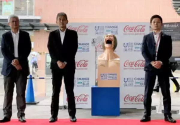 リサイクルボックスはごみ箱じゃない！ 啓発へ「進撃の巨人」とコラボ　コカ・コーラボトラーズジャパン