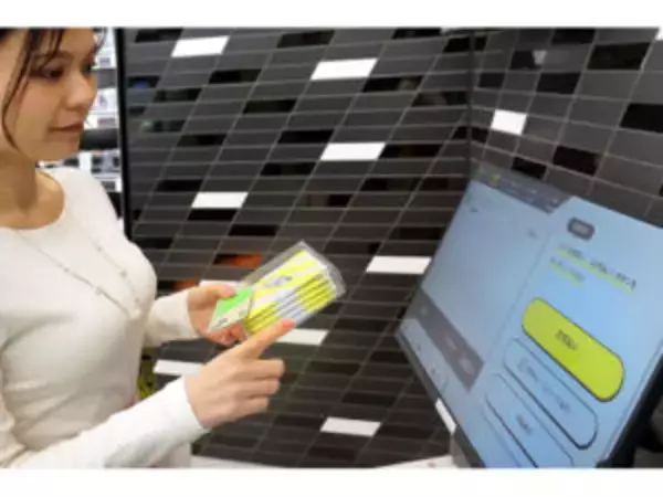 ファミマ 東武のエキナカ店に無人決済システム 客と商品の動きをリアルタイムに認識