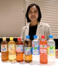 サントリー「GREEN DA・KA・RA」がノンカフェイン茶系飲料開拓　麦茶を軸足にルイボス・コーン茶・黒豆茶へと領域拡大