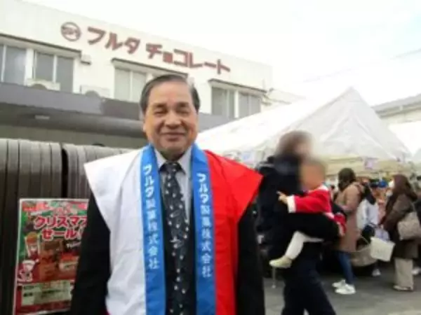 「チョコエッグ」10セット67％～53％OFF　フルタ製菓がクリスマスセール開催　東京支店に長蛇の列