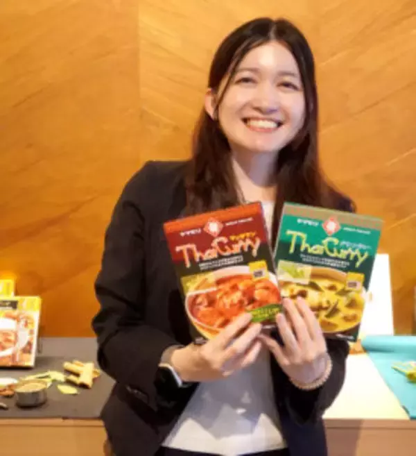 ヤマモリ×新宿中村屋 カレーで酷暑を乗り切ろう！ レトルトカレーでプロの技披露