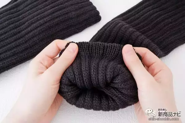 「【定番シリーズ】『足の冷えない不思議なレッグウォーマー』はゆったり編みだからスウェットの上からでも重ね履きできてあったかかった！【保温】」の画像