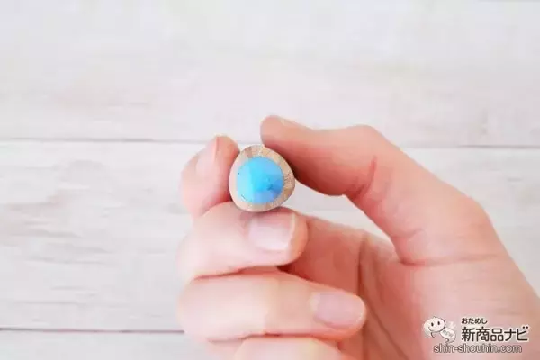 「不思議な鉛筆『リラ グルーヴ・トリプルワン』はこれ1本で色鉛筆、クレヨン、水彩色鉛筆になる！？」の画像