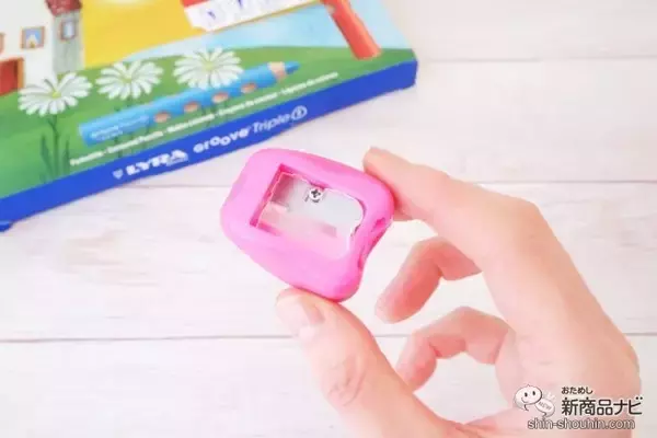 「不思議な鉛筆『リラ グルーヴ・トリプルワン』はこれ1本で色鉛筆、クレヨン、水彩色鉛筆になる！？」の画像