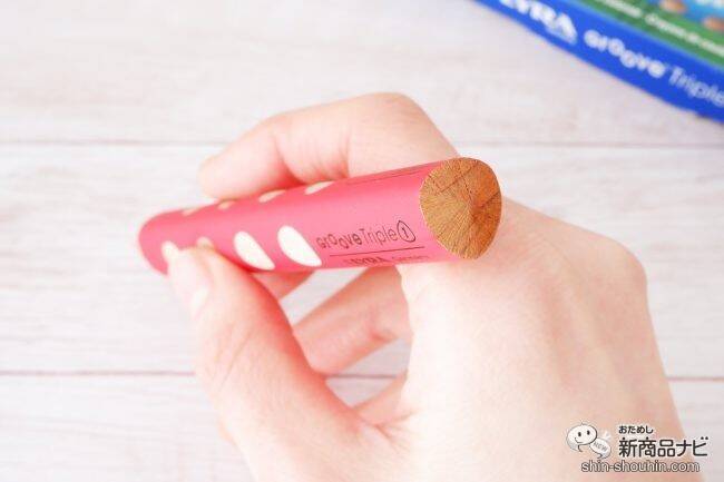 不思議な鉛筆『リラ グルーヴ・トリプルワン』はこれ1本で色鉛筆、クレヨン、水彩色鉛筆になる！？