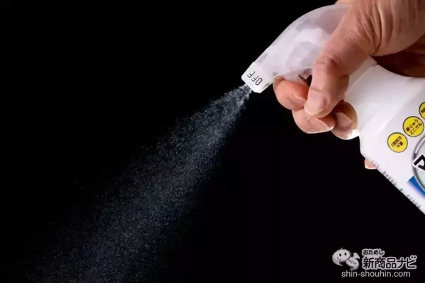 「目に見えないきめ細かな泡が汚れを落とす！ 2度拭きいらずの『マイクロバブル・クリーナー』で、家中キレイにお掃除しよう」の画像