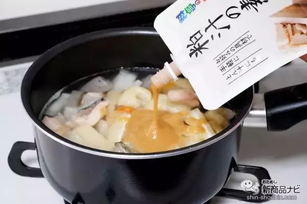 「秋冬に⼈気の郷⼟料理「粕汁」を『料亭の味 粕汁の素』でパパッとおいしく作ろう！」の画像