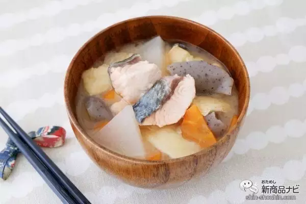 「秋冬に⼈気の郷⼟料理「粕汁」を『料亭の味 粕汁の素』でパパッとおいしく作ろう！」の画像
