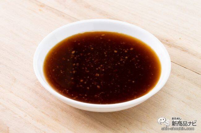 あっぱれ、そうきたか。フルーティーな柿酢香る『焼肉のたれ』は、キュウリすら極上おつまみになるすごいたれだった！