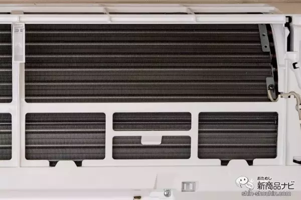 「今こそエアコン掃除！ 『エアコン内部クリーナーシュ！シュ！』なら、吹きかけるだけの簡単洗浄で嫌なニオイともおさらばできる」の画像