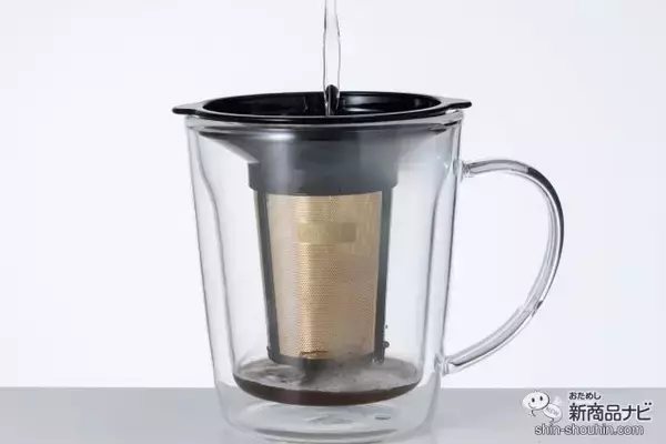 「ゴールドフィルターと保温マグがセットに！ コーヒーや紅茶を美味しく気軽に淹れられる『コレス　ゴールドフィルターダブルウォールマグ C412』」の画像