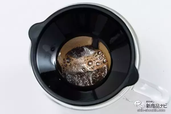 「ゴールドフィルターと保温マグがセットに！ コーヒーや紅茶を美味しく気軽に淹れられる『コレス　ゴールドフィルターダブルウォールマグ C412』」の画像