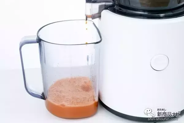 「【新登場】ストレーナー×メガホッパーが最強！ ワンランク上のジュースを楽しみたいなら『ヒューロムスロージューサー “マイスター” H320N』に決まり！」の画像