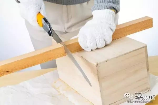 「アウトドアやDIYに最適！ 『ゴムボーイカーブ 万能目』コンパクトで切れ味抜群のブラボーな万能のこぎり！」の画像