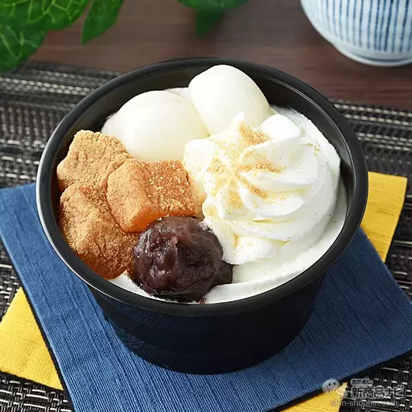 「『ファミリーマート・今週の新商品情報』ファミマのメロン味フラッペ最大の果汁・果肉配合！『メロンフラッペ 』や森永製菓コラボ『マリービスケットワッフル』ほか」の画像