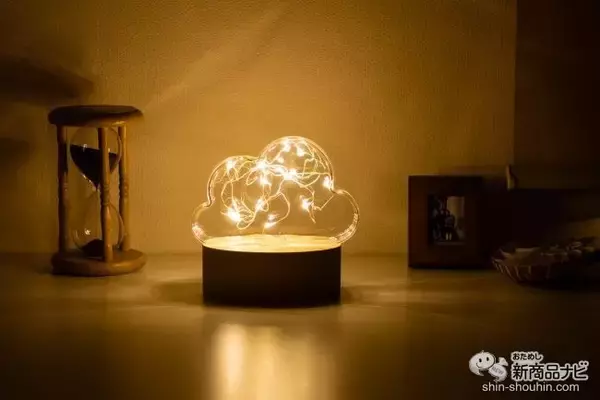 「今日は電気を消して過ごそうかな。幻想的な“光る雲” 『クラウドLEDライト』で癒し空間を作ろう」の画像