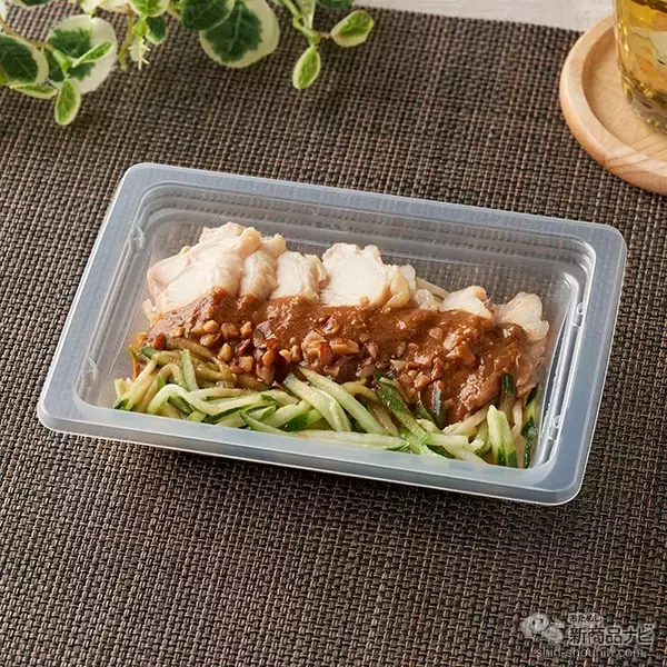 「『ファミリーマート・今週の新商品情報』規格外のもったいないバナナを使った新商品！『のむヨーグルトバナナ』や『ねっとり濃厚バナナ＆ミルクバー』ほか」の画像