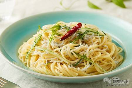 抜群の爽やかさ『BOSCOシーズニングオイル レモン＆オリーブオイル』でいつもの料理にアクセントを