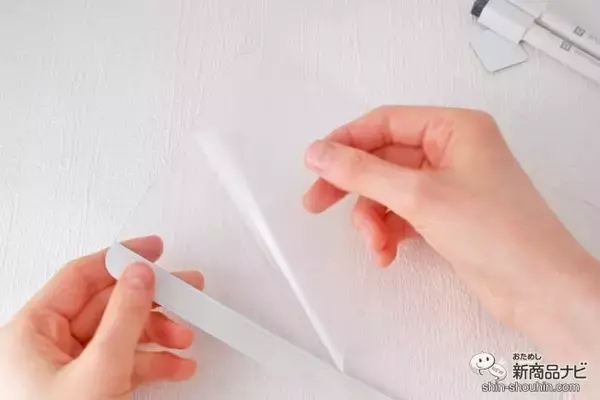 「【新発売】繰り返し貼ってはがせる透明なメモボード『PitaCLEAR（ピタクリア）』！」の画像