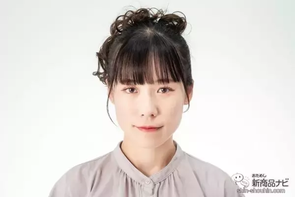 「【浴衣ヘア】プリシラのシュシュウィッグVS-39「ルーズスウィートカール」は手軽におしゃれなアップスタイルが楽しめる」の画像