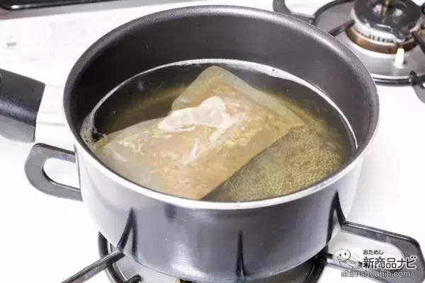 「離乳食を作るパパママの味方！ マルトモ初の乳児用規格適用食品『はじめてのだしパック』は赤ちゃんのための「おだし」」の画像