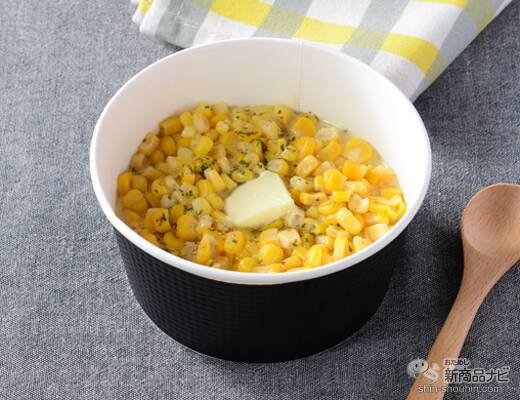 『ローソン・今週の新商品情報』冬のGODIVAコラボスイーツ続々！『Uchi Café×GODIVA　どらもっち　ショコラ&フランボワーズ』や『ティラミスクッキーシュー』ほか