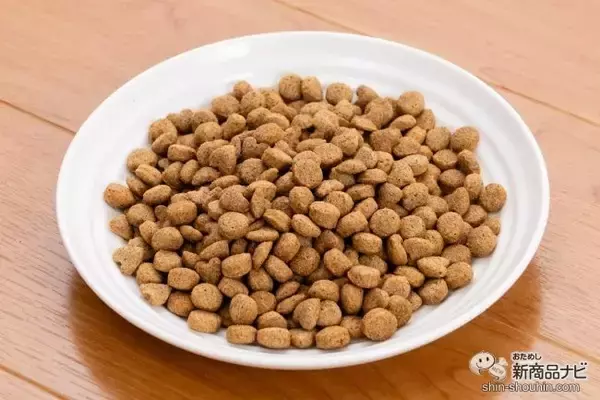 「待望の復活！ 飼い主から大人気、コスパ最強のペットフード『復活！愛情物語』をおためしレビュー」の画像