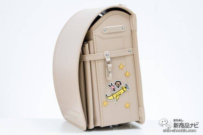 【新登場】貼るのが楽しくて止まらない!? 『絵本作家 谷口智則コラボ 池田屋ランドセル用刺繍シール』をおためししてみた