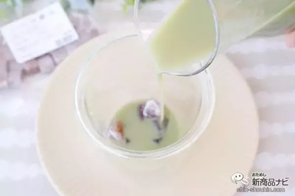 「タピオカに続く!? 注目のわらび餅ドリンクが簡単に作れる 『ドリンク用わらび餅 洛山』が新発売」の画像