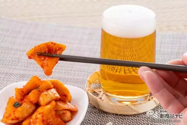 「やみつき食感の大根と旨辛キムチタレの最強コンビネーション！ 新発売の『オモニの極旨大根キムチ』を食べてみた！」の画像