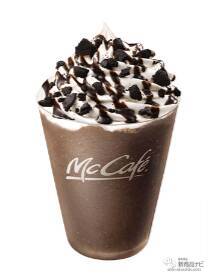 【マクドナルド新情報】“McCafé by Barista®”『オレオ クッキー チョコミントフラッペ』『オレオ クッキー バナナロールケーキ』が期間限定で登場